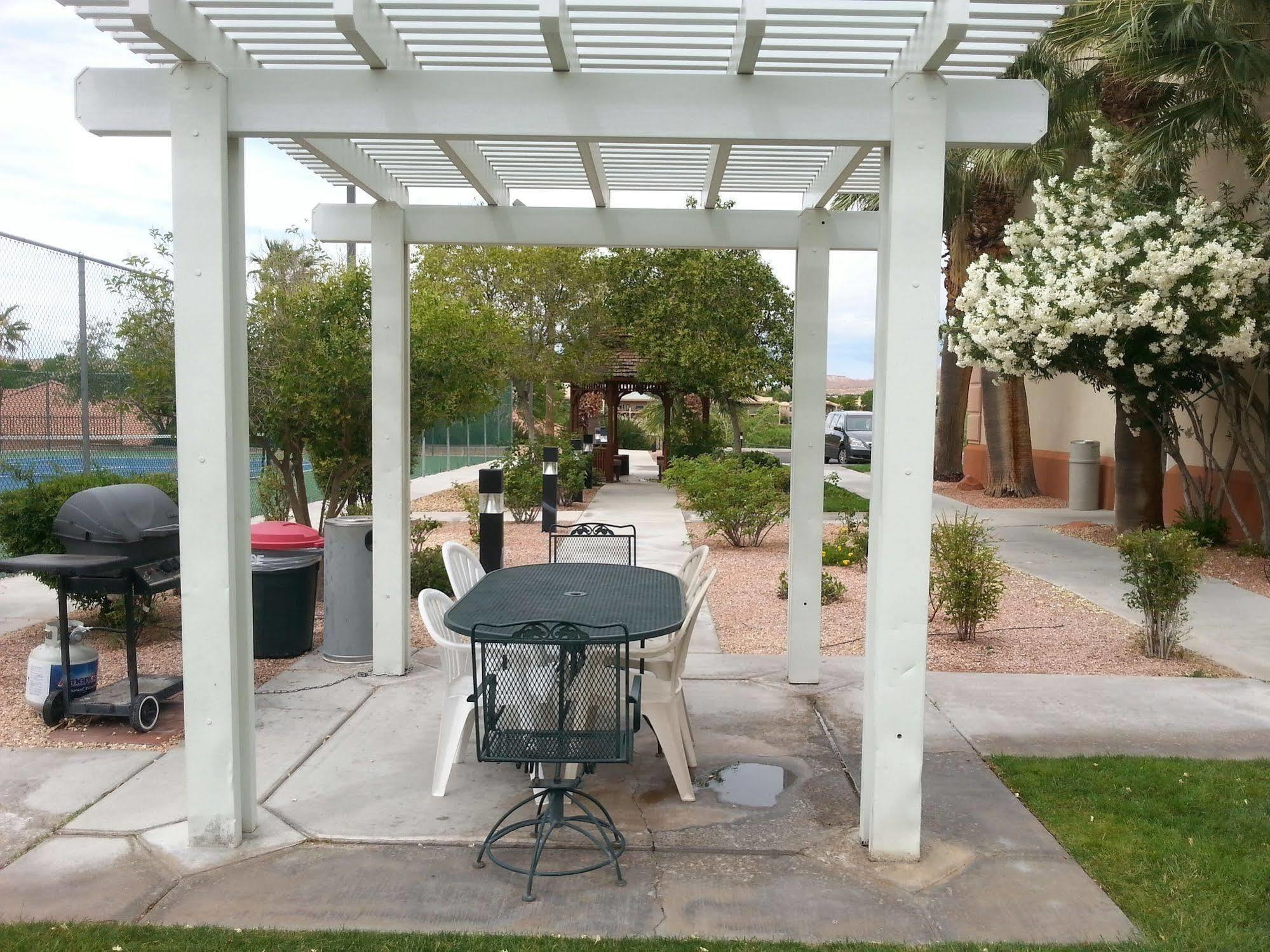 Mojave Edge Hotel Mesquite Exterior photo