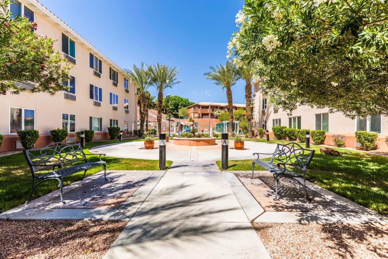 Mojave Edge Hotel Mesquite Exterior photo